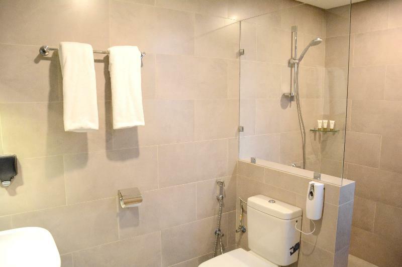 ذا فيفتى ايت السالمية Aparthotel Кувейт Екстериор снимка